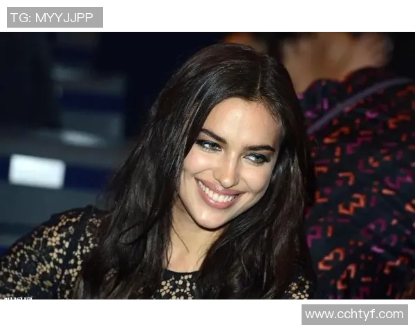 足球巨星妻子的幕后故事 她们如何成就辉煌与陪伴的双重人生